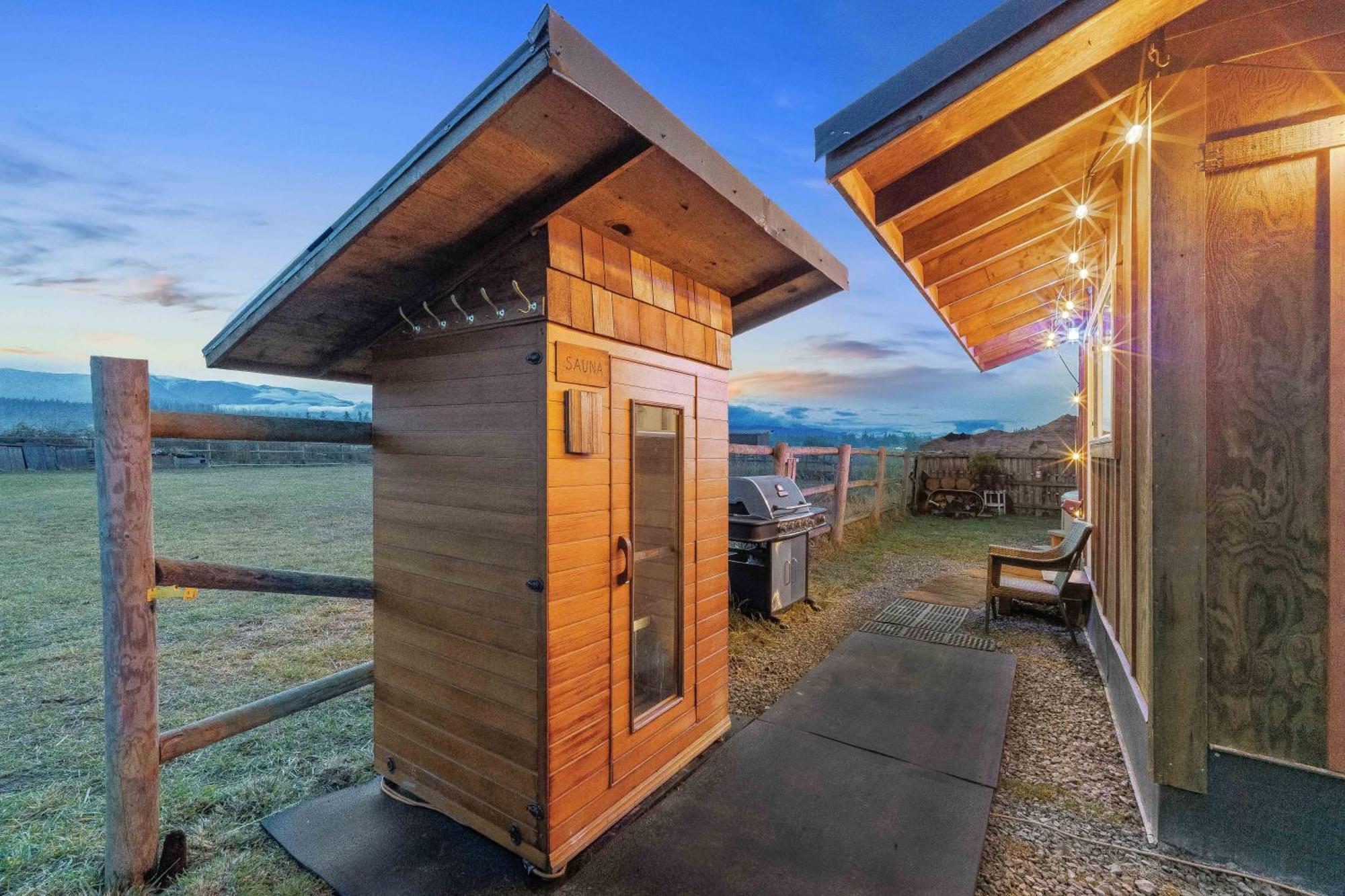 Blue Moon Tiny House, Sauna,Ht Порт Анджелес Екстериор снимка